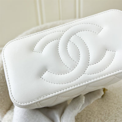 Chanel Pearl Crush Small Vanity in White Lambskin AGHW