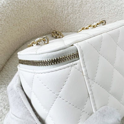 Chanel Pearl Crush Small Vanity in White Lambskin AGHW