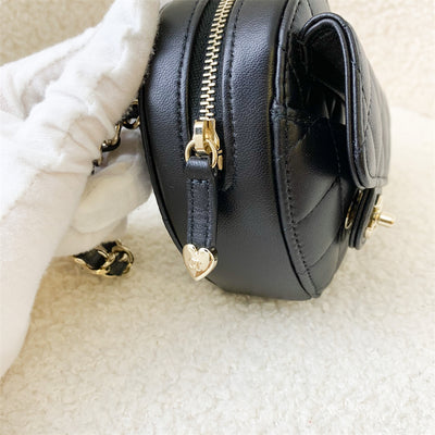 Chanel 22S Heart Clutch with Chain (Belt Bag) in Black Lambskin LGHW