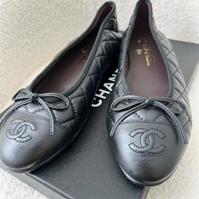 Chanel Classic Ballerina Pumps in Black Distressed Lambskin Sz 37.5C