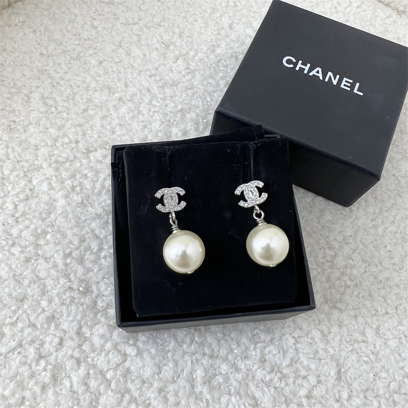 Chanel Classic CC Dangling Earrings with Pearls