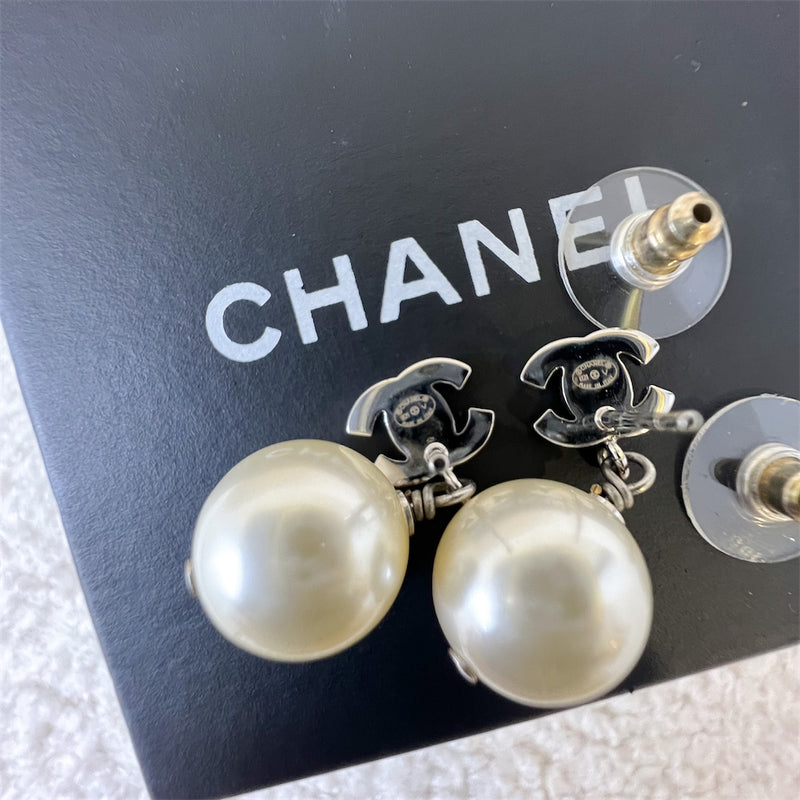 Chanel Classic CC Dangling Earrings with Pearls