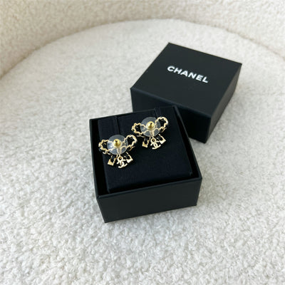 Chanel 23S Ribbon Earrings in GHW
