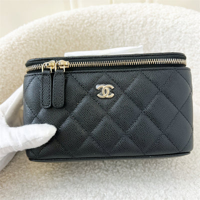 Chanel 22C Small Vanity in Black Caviar and LGHW