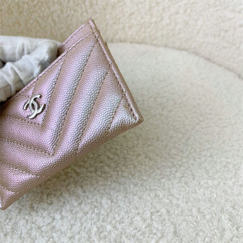 Chanel Classic Flat Card holder in 17B Iridescent Rose Gold Caviar and LGHW