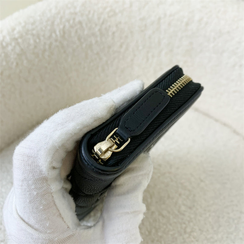Chanel Filigree Medium Zippy Wallet in Black Caviar LGHW