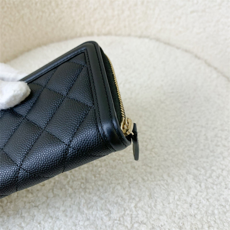 Chanel Filigree Medium Zippy Wallet in Black Caviar LGHW