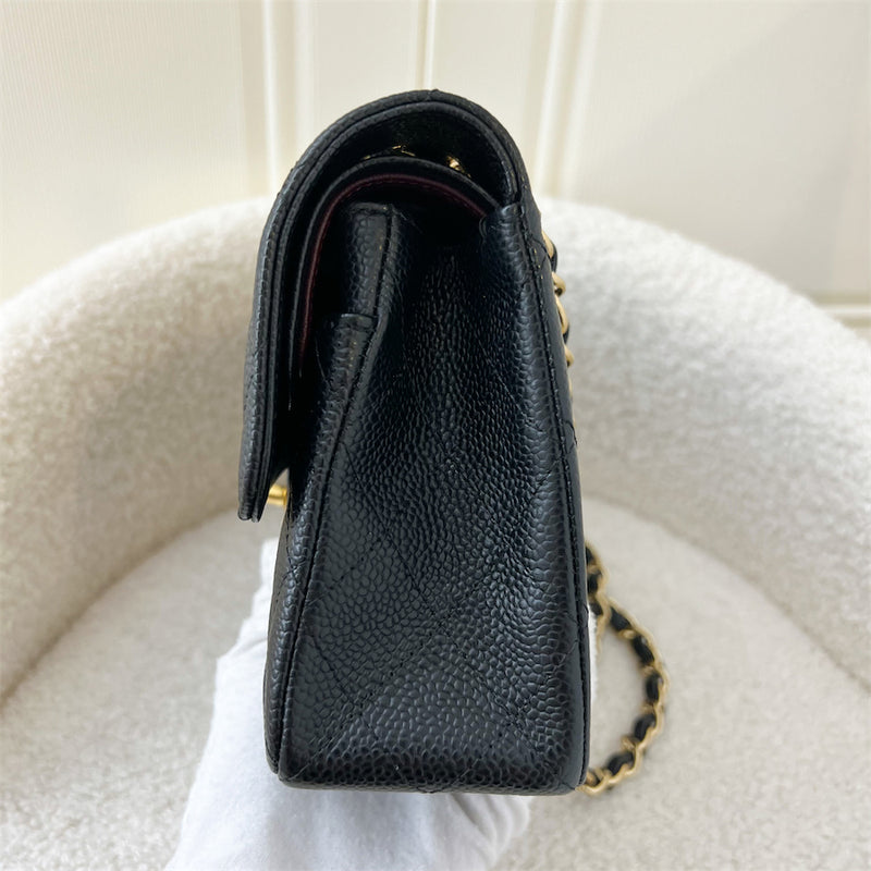 Chanel Small Classic Flap CF in Black Caviar GHW