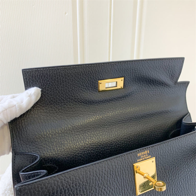 Hermes Vintage Sellier Kelly 28 in Black Ardennes Leather GHW