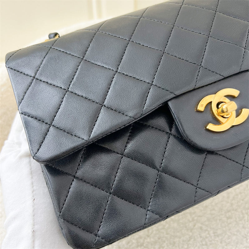 Chanel Vintage Small Classic Flap CF in Black Lambskin GHW