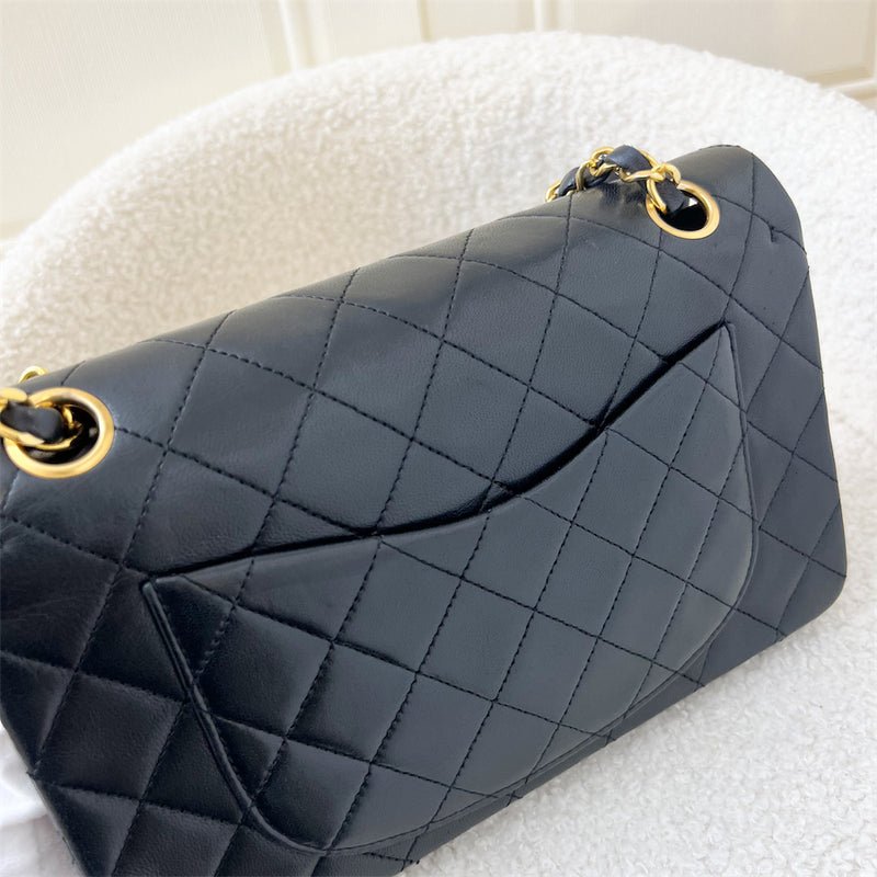 Chanel Vintage Small Classic Flap CF in Black Lambskin GHW