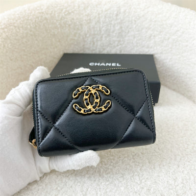 Chanel 19 Zippy Card Holder in Black Lambskin AGHW