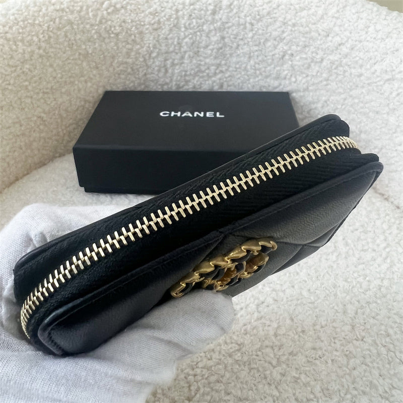 Chanel 19 Zippy Card Holder in Black Lambskin AGHW