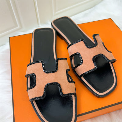 Hermes Oran Cheve Velours Sandals (Rose Bubinga/Noir)
