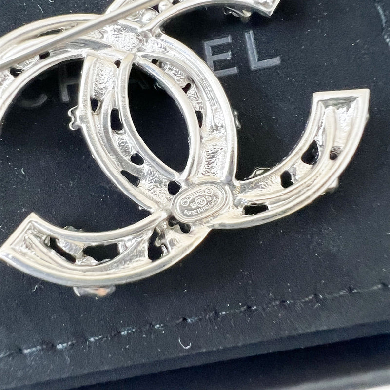 Chanel CC Logo Brooch with Crystals