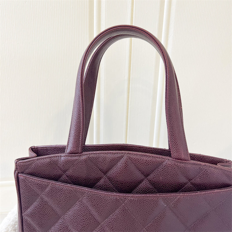 Chanel Vintage Shoulder Tote Bag in Dark Burgundy Red Caviar GHW