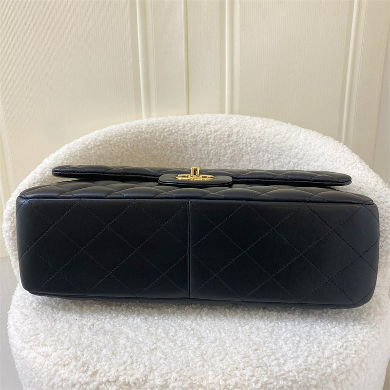 Chanel Jumbo Classic Single Flap SF in Black Lambskin GHW