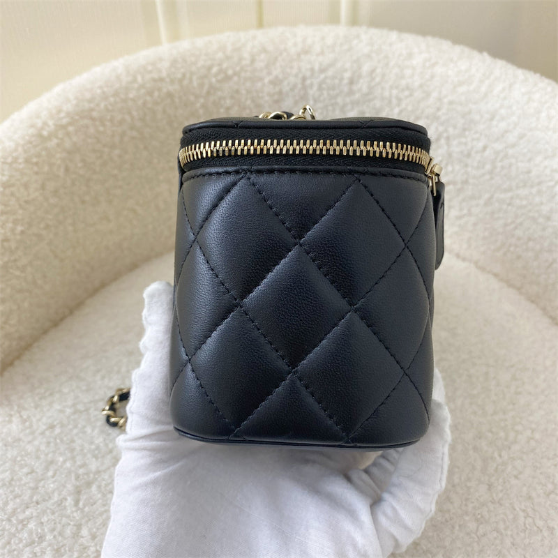 Chanel 23C Pearl Crush Small Vanity in Black Lambskin LGHW