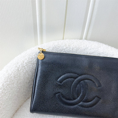 Chanel Vintage Pouch in Black Caviar GHW