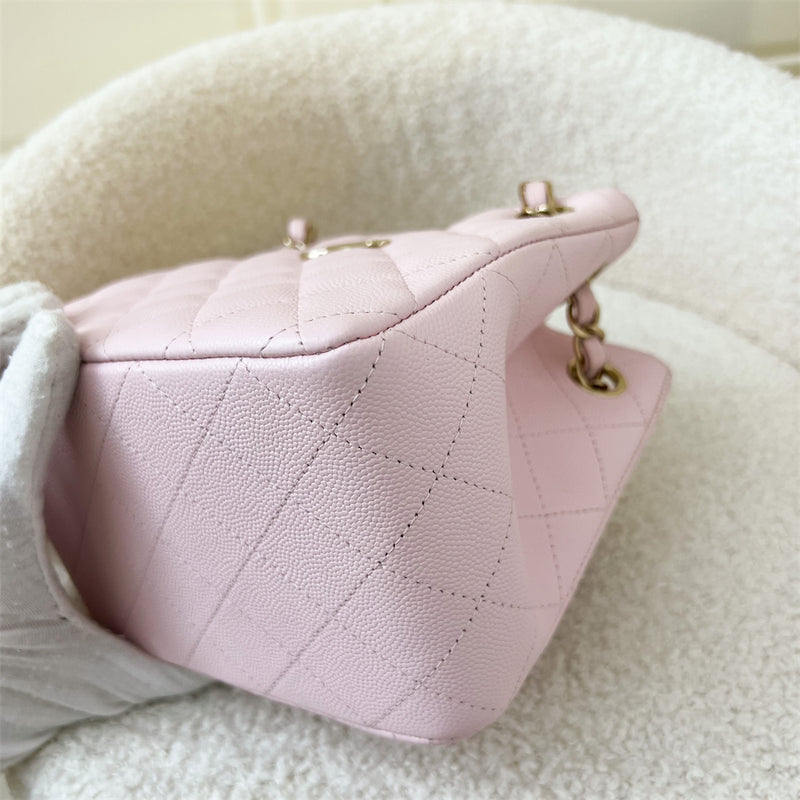 Chanel 22S Bucket Bag in Light Pink Caviar LGHW