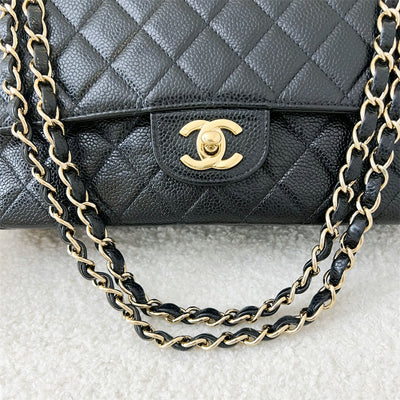 Chanel Vintage Medium Classic Flap CF in Black Caviar 24K GHW