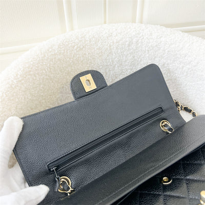 Chanel Vintage Medium Classic Flap CF in Black Caviar 24K GHW