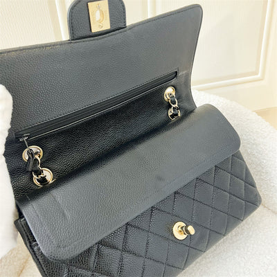 Chanel Vintage Medium Classic Flap CF in Black Caviar 24K GHW