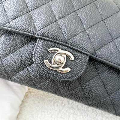 Chanel Medium Classic Flap CF in Black Caviar SHW