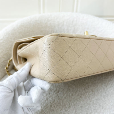 Chanel Medium Classic Flap CF in Beige Clair Caviar GHW