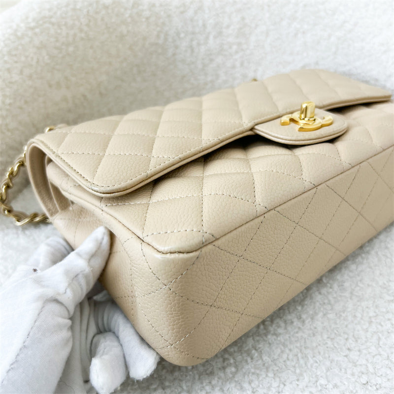 Chanel Medium Classic Flap CF in Beige Clair Caviar GHW