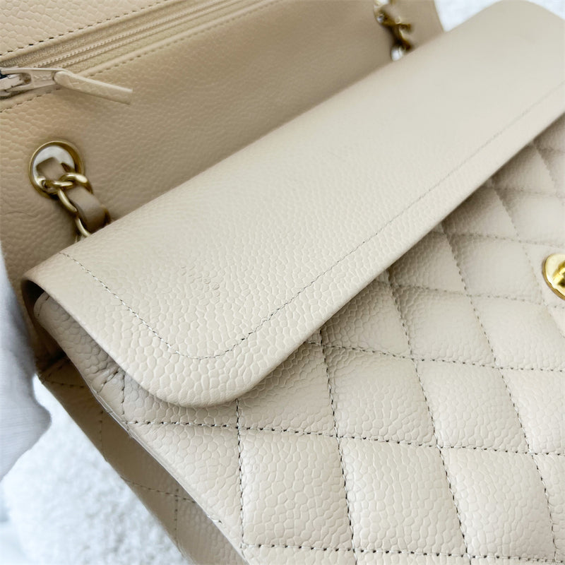 Chanel Medium Classic Flap CF in Beige Clair Caviar GHW