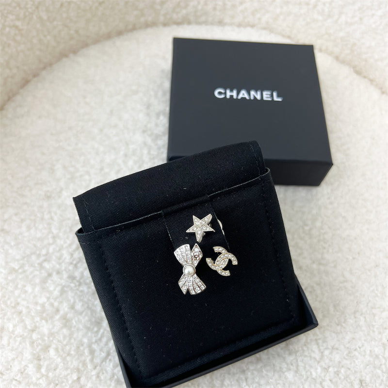 Chanel 22P Set of 3 Pin Brooches in SHW
