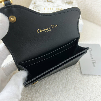 Dior Saddle Flap Card Holder in Black Grained Calfskin AGHW