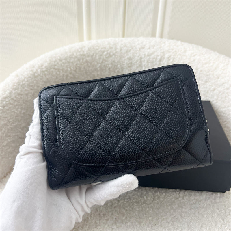 Chanel Medium Bifold / Zippy Wallet in Black Caviar SHW