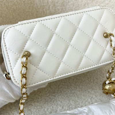Chanel Pearl Crush Small Vanity in White Lambskin GHW