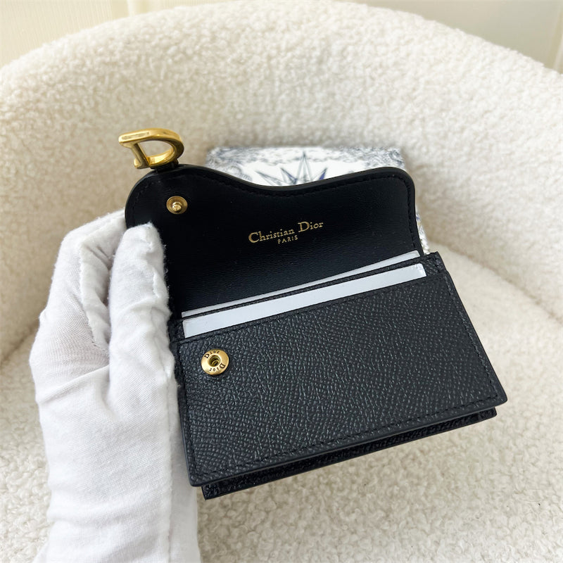 Dior Saddle Flap Card Holder in Black Grained Calfskin AGHW