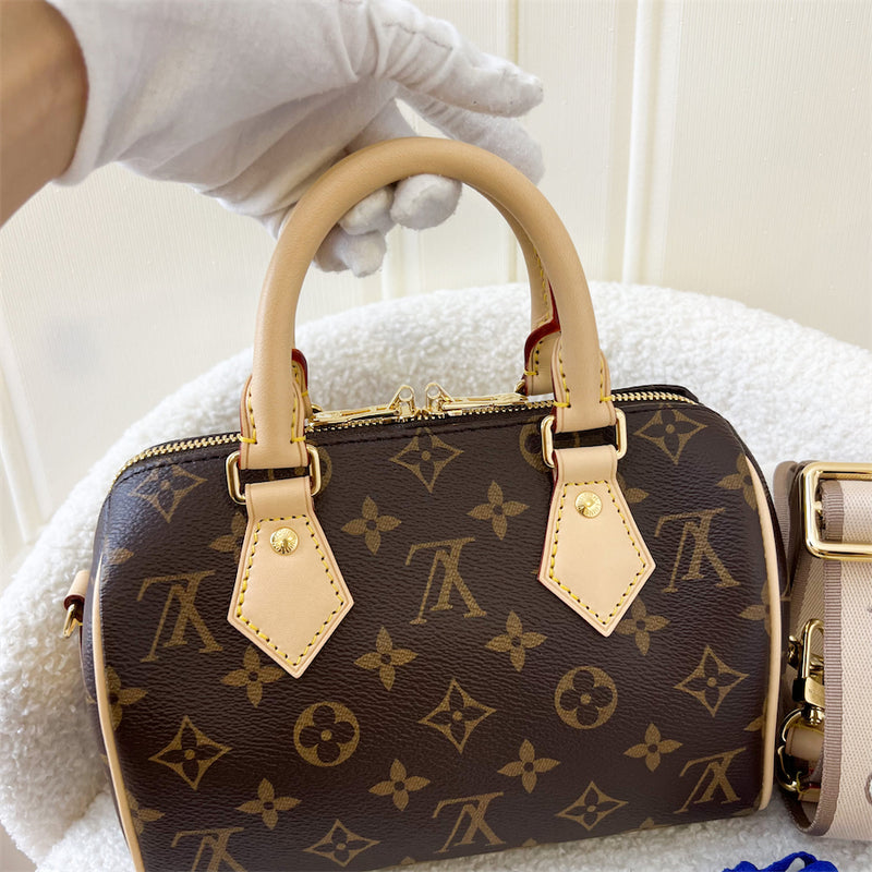 LV Speedy Bandouliere 20 in Monogram Canvas and Beige Patterned Strap