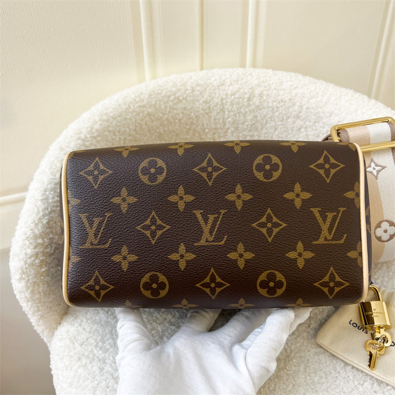 LV Speedy Bandouliere 20 in Monogram Canvas and Beige Patterned Strap