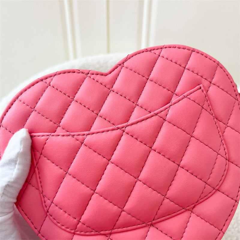 Chanel 22S Large Heart Bag in Pink Lambskin LGHW