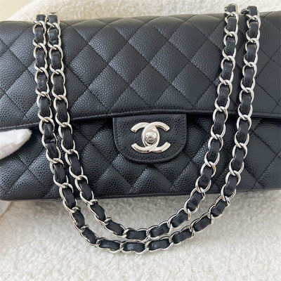 Chanel Medium Classic Flap CF in Black Caviar SHW