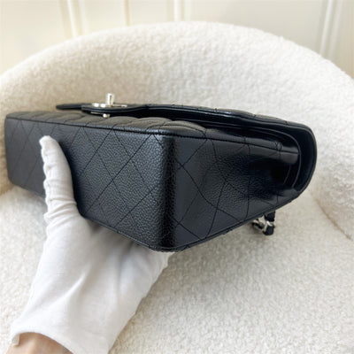 Chanel Medium Classic Flap CF in Black Caviar SHW