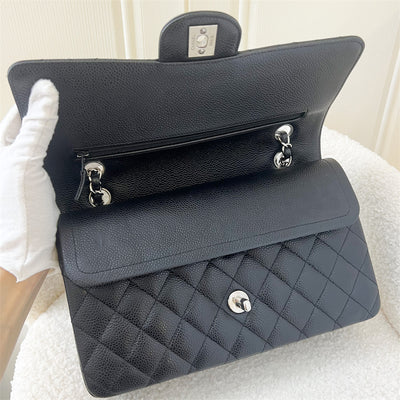 Chanel Medium Classic Flap CF in Black Caviar SHW