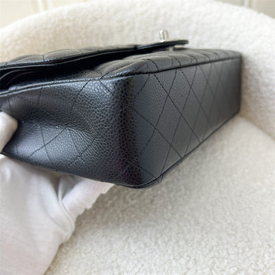 Chanel Medium Classic Flap CF in Black Caviar SHW