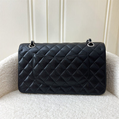 Chanel Medium Classic Flap CF in Black Caviar SHW