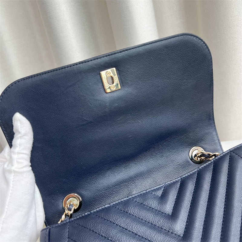 Chanel Seasonal Flap in Navy Chevron Grained Calfskin LGHW