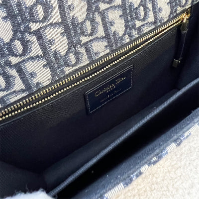 Dior 30 Montaigne Chain Flap Bag in Navy Oblique Canvas GHW