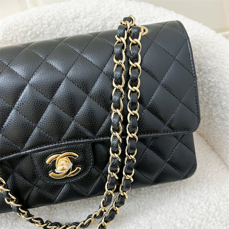 Chanel Medium Classic Flap CF in Black Caviar and GHW