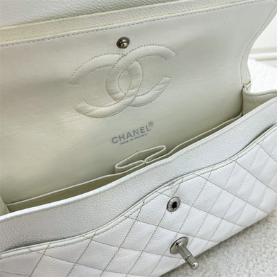 Chanel Vintage Medium Classic Flap CF in White Caviar SHW