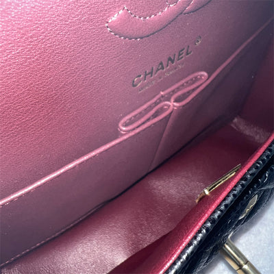 Chanel Classic Flap CF in Small Black Caviar GHW (2022)