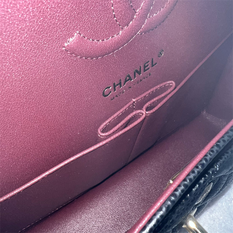 Chanel Classic Flap CF in Small Black Caviar GHW (2021)